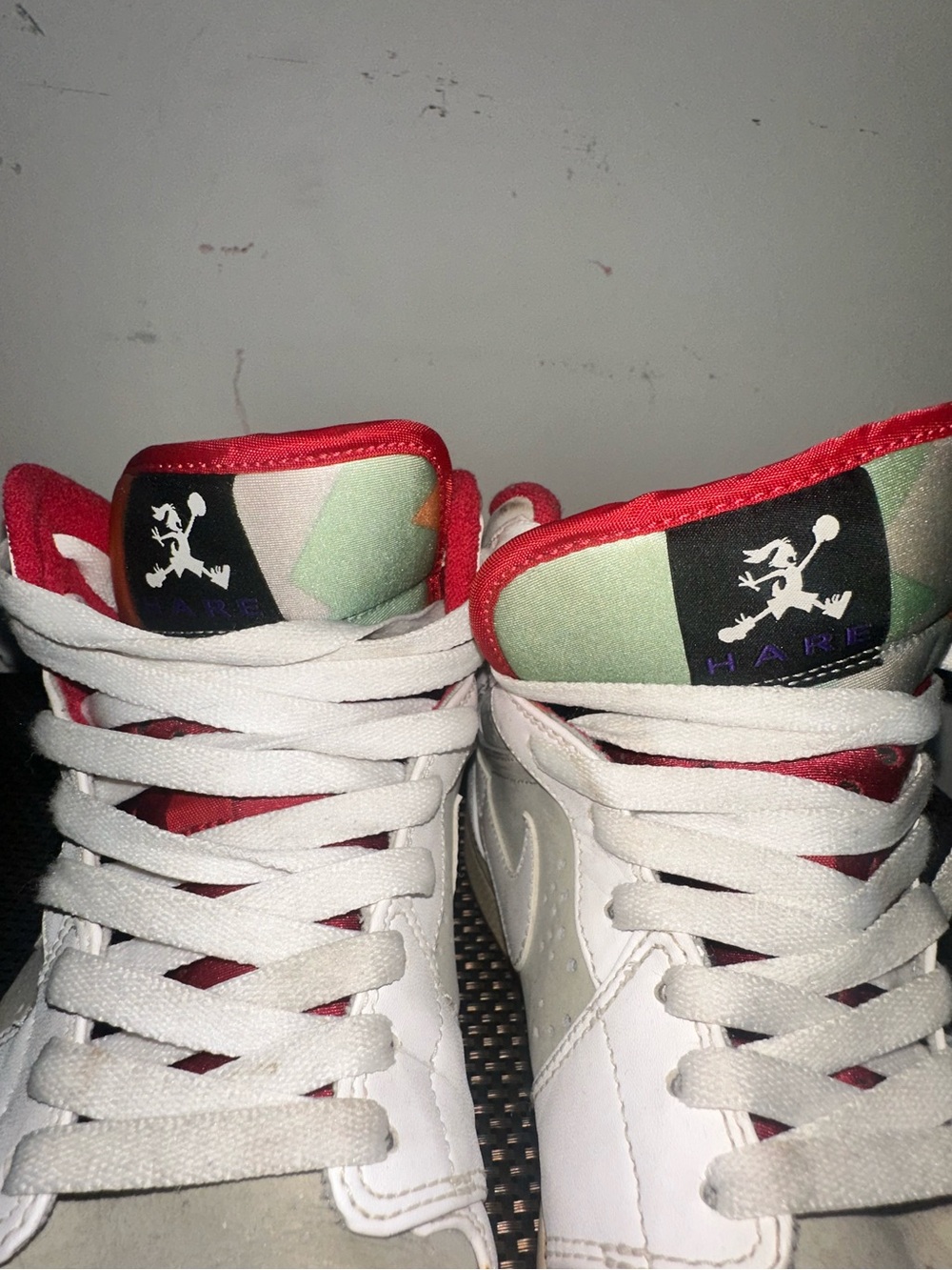 Air Jordan 1 Mid 'Hare' 🐰